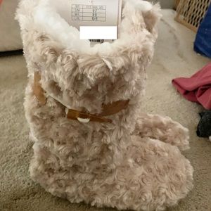 Jane & Bleecker Slipper Boots